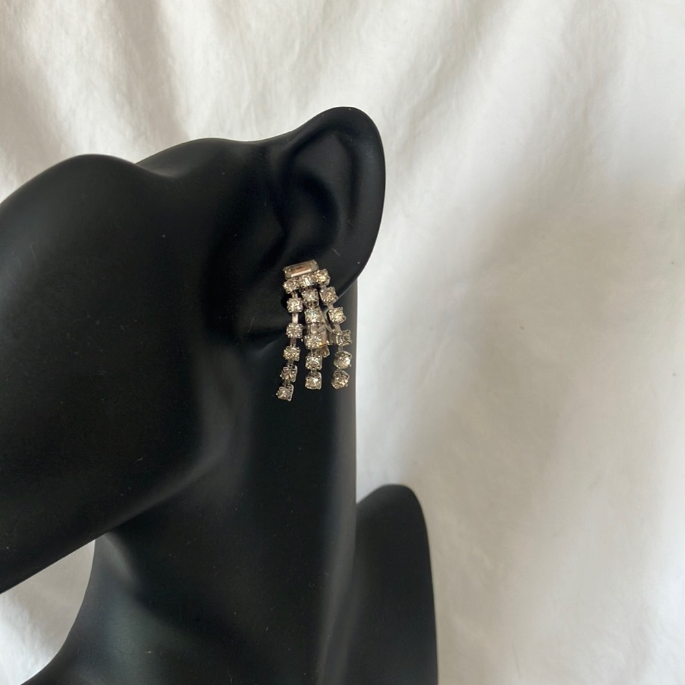 Spectacular Mid-Century Rhinestone Clip-on Earrings